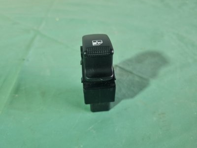 Кнопка стеклоподъемника Hyundai Matrix 2007 универсал