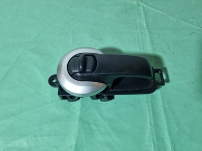 Ручка двери внутренняя Nissan Tiida C11 2013