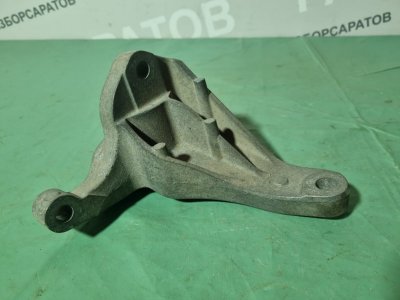 Кронштейн КПП Ford Focus II 2006 купе