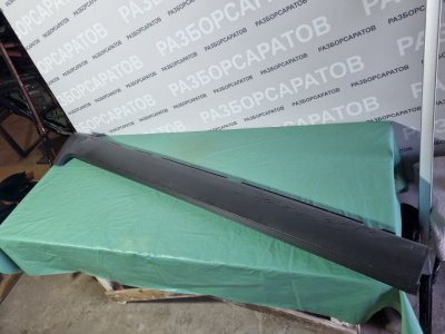 Накладка порога наружная (пластик) Ford Kuga 2008