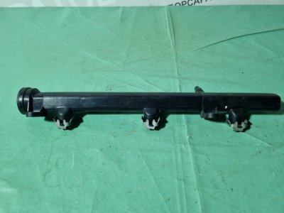 Рампа топливная Citroen C5 2002 хэтчбек