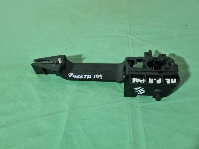Кронштейн ручки двери наружной Ford Fiesta 2007 хэтчбек 5 дв.