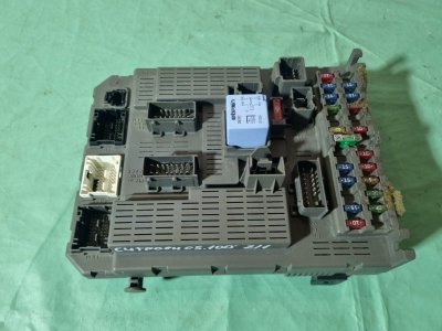 Блок предохранителей салона Citroen C5 2002 хэтчбек