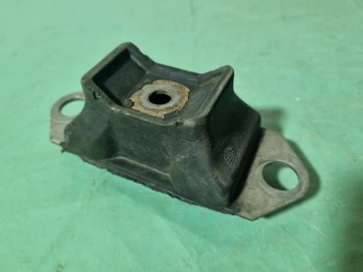Опора КПП Renault Logan 2007