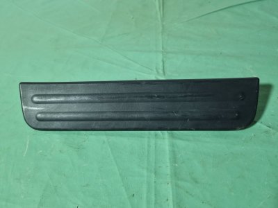 Накладка порога внутренняя Nissan Tiida C11 2013