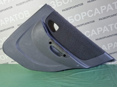 Обшивка двери Hyundai Accent 2008 седан