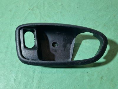 Накладка ручки внутренней Ford Galaxy 2006