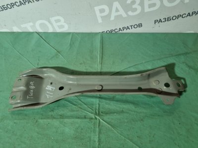 Кронштейн радиатора Nissan Tiida C11 2013