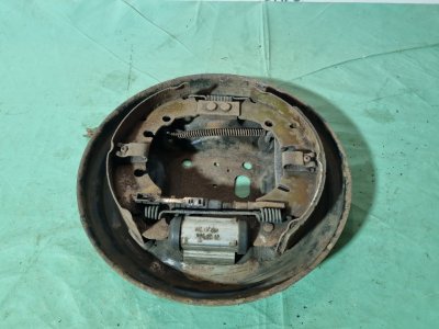 Щит опорный Ford Fiesta 2007 хэтчбек 5 дв.