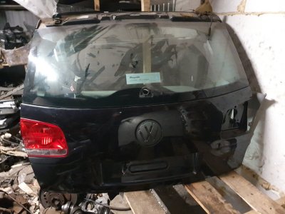 Крышка багажника Volkswagen Touareg 2007 7L6