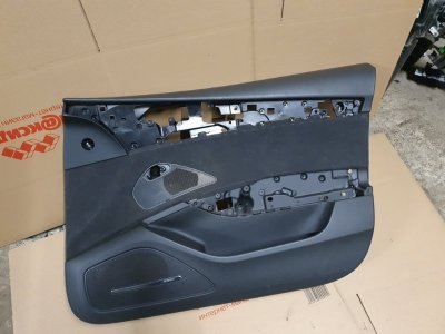 Обшивка двери передней правой Audi A8 2012 4H