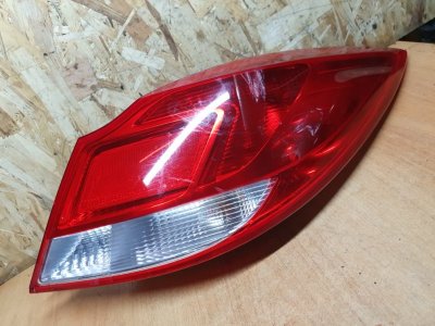Фонарь задний правый Opel Insignia 2012 Седан