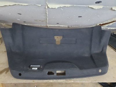 Обшивка крышки багажника Audi A8 2012 4H