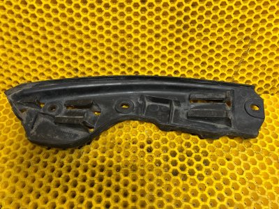 Кронштейн направляющая бампера Volkswagen Touareg 2007 7L6