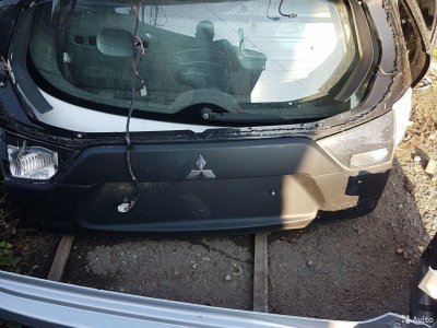 Крышка дверь багажника Mitsubishi Outlander xl
