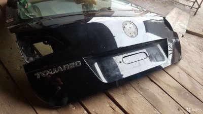 Крышка багажника черная Volkswagen touareg nf 2 cr