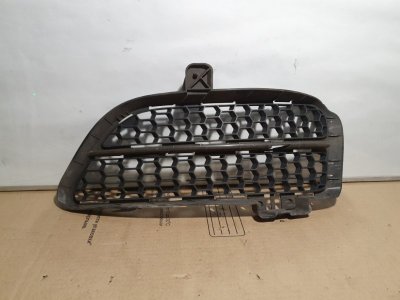 Решетка бампера Volkswagen Touareg 2007 7L6