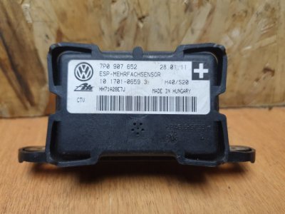 Датчик ускорения Volkswagen Touareg 2011 7P