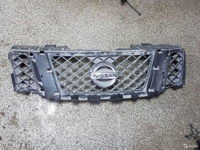 Решотка радиатора Nissan Pathfinder R51 2005-2014