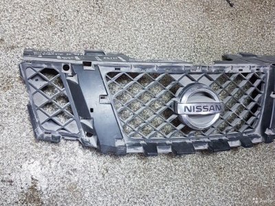 Решотка радиатора Nissan Pathfinder R51 2005-2014