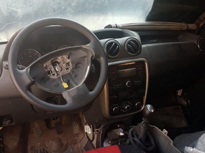 Панель передняя торпедо 1.5 k9k Renault duster