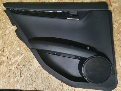 Обшивка двери (карта) Mercedes-Benz C-Class 2010 W204