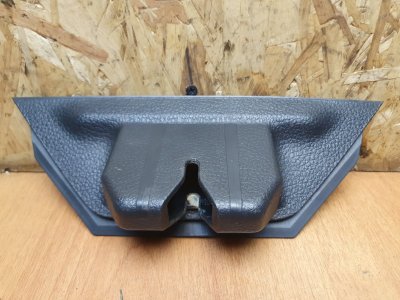 Накладка замка багажника Volkswagen Touareg 2011 7P