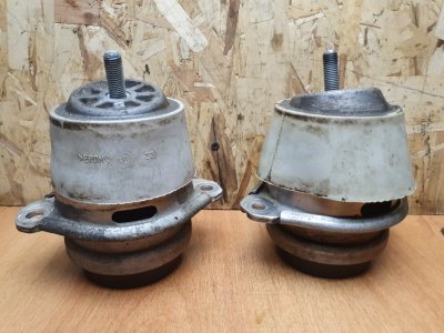 Подушка двигателя Volkswagen Touareg 2011 7P