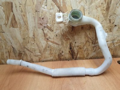 Горловина бачка омывателя Volkswagen Touareg 2011 7P