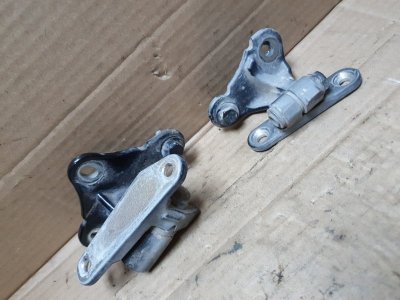 Петля двери Mercedes-Benz GL-Class 2007 X164