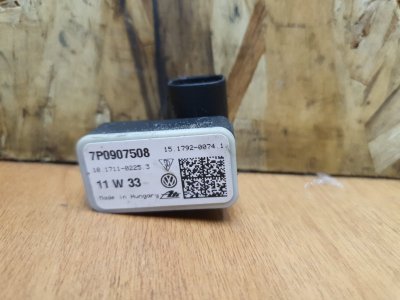 Датчик удара Airbag Volkswagen Touareg 2011 7P