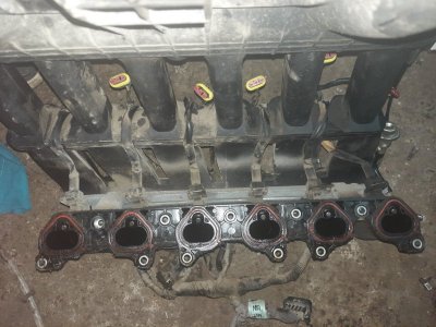 Рампа топливная Chevrolet Epica