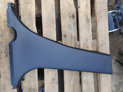 Накладка центральной стойки правая Mazda CX-7 2009 ER