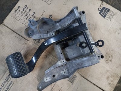 Педаль тормоза Volkswagen Touareg 2008 7L6