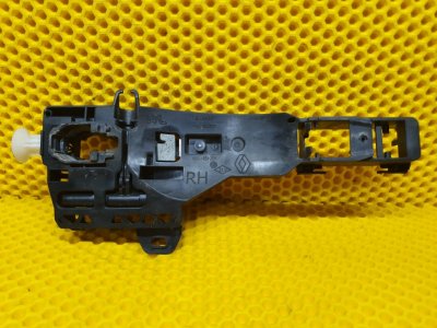 Кронштейн ручки двери Renault Arkana 2020