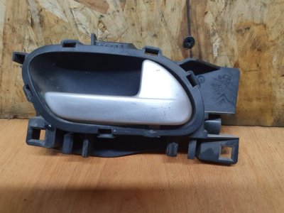 Ручка двери внутренняя Peugeot 207 2008 хэтчбэк