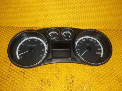 Щиток приборов Peugeot 308 2009 ХЭТЧБЕК