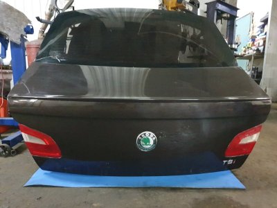 Крышка багажника Skoda Superb 2012 3T4