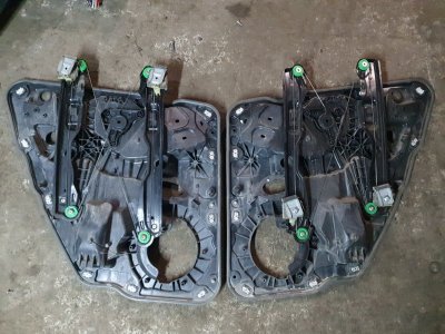 Трапеция стеклоподъемника Volkswagen Touareg 2011 7P