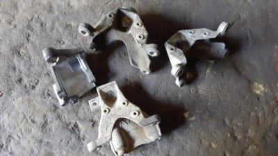Кронштейн двигателя Audi