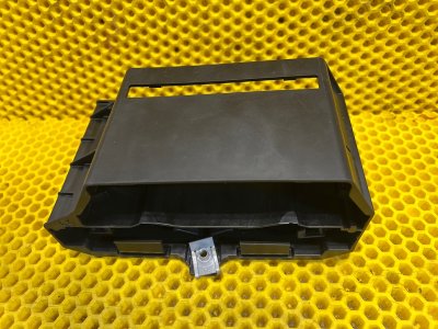 Корпус блока управления раздаткой Volkswagen Touareg 2008 7L6