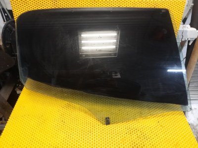 Стекло двери Peugeot 308 2008 Хэтчбек