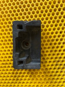Поддомкратник Volkswagen Touareg 2008 7L6