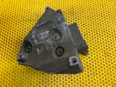 Кронштейн крепления кондиционера Audi A4 1998 B5