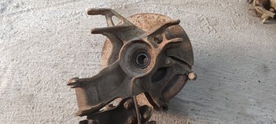 Кулак задний левый Mazda Mazda6 MPS 2005 GG