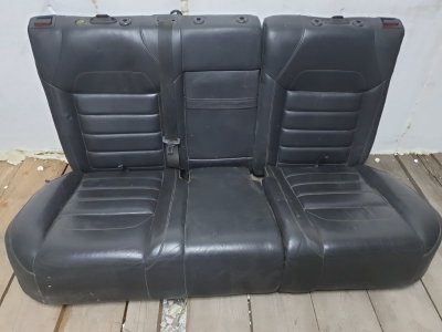 Задний диван Volkswagen Touareg 2008 7L6