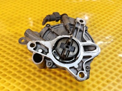 Вакуумный насос Ford Kuga