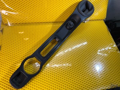 Накладка центральной консоли Renault Duster 2008 - 2012