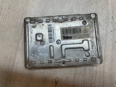Блок розжига ксенона Volvo XC70 2004 BZ52