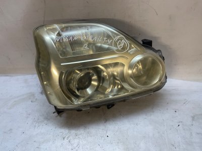 Фара Nissan X-Trail 2007-2011 NT31
